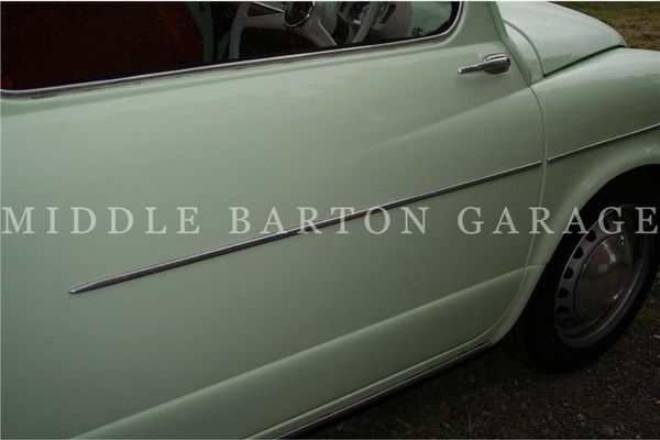 DOOR MOULDING 500/600 74CM (SHORT)